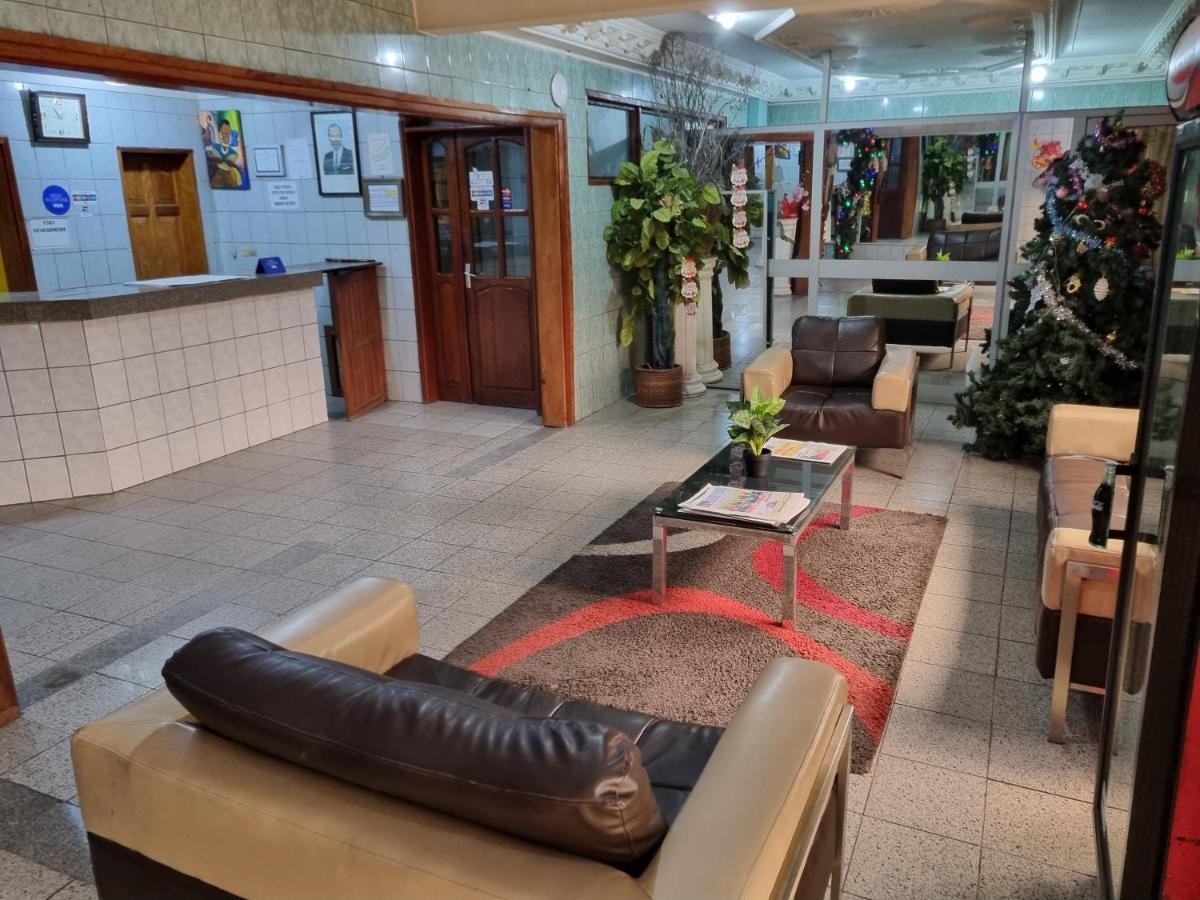 Hotel Saffana Ντουάλα Εξωτερικό φωτογραφία